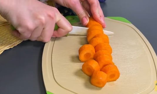 нарязани моркови