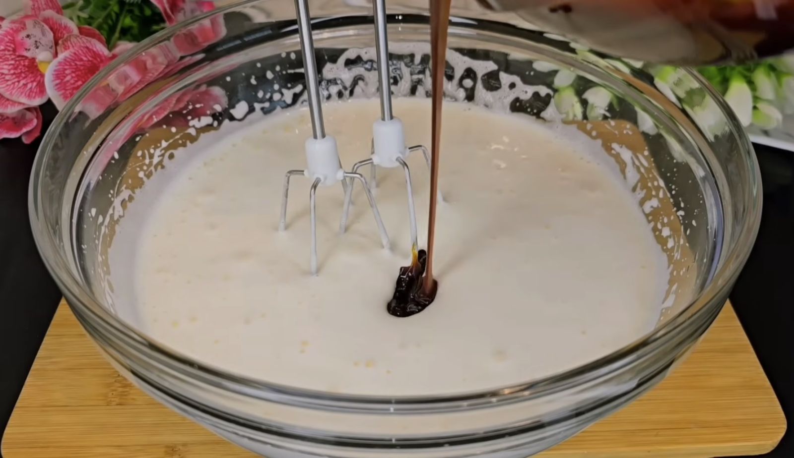 карамел в яйцата