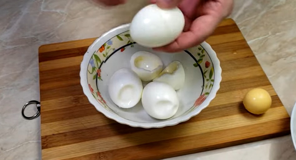 обелени яйца