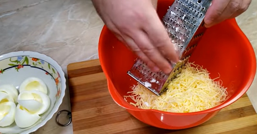 настъргани белтъци