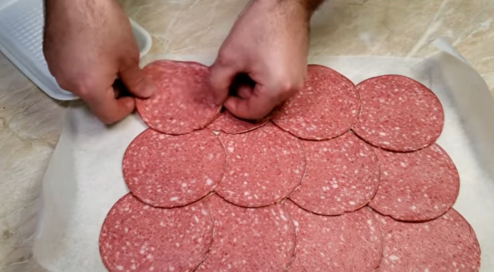 кръгчета салам