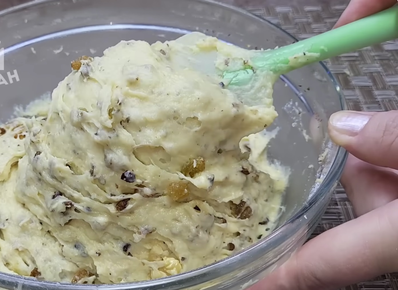 гъсто кексово тесто