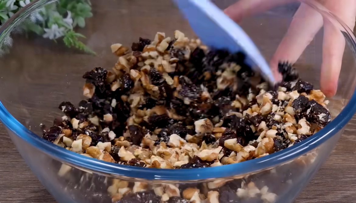 орехи и сливи