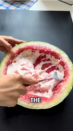 мляко в диня