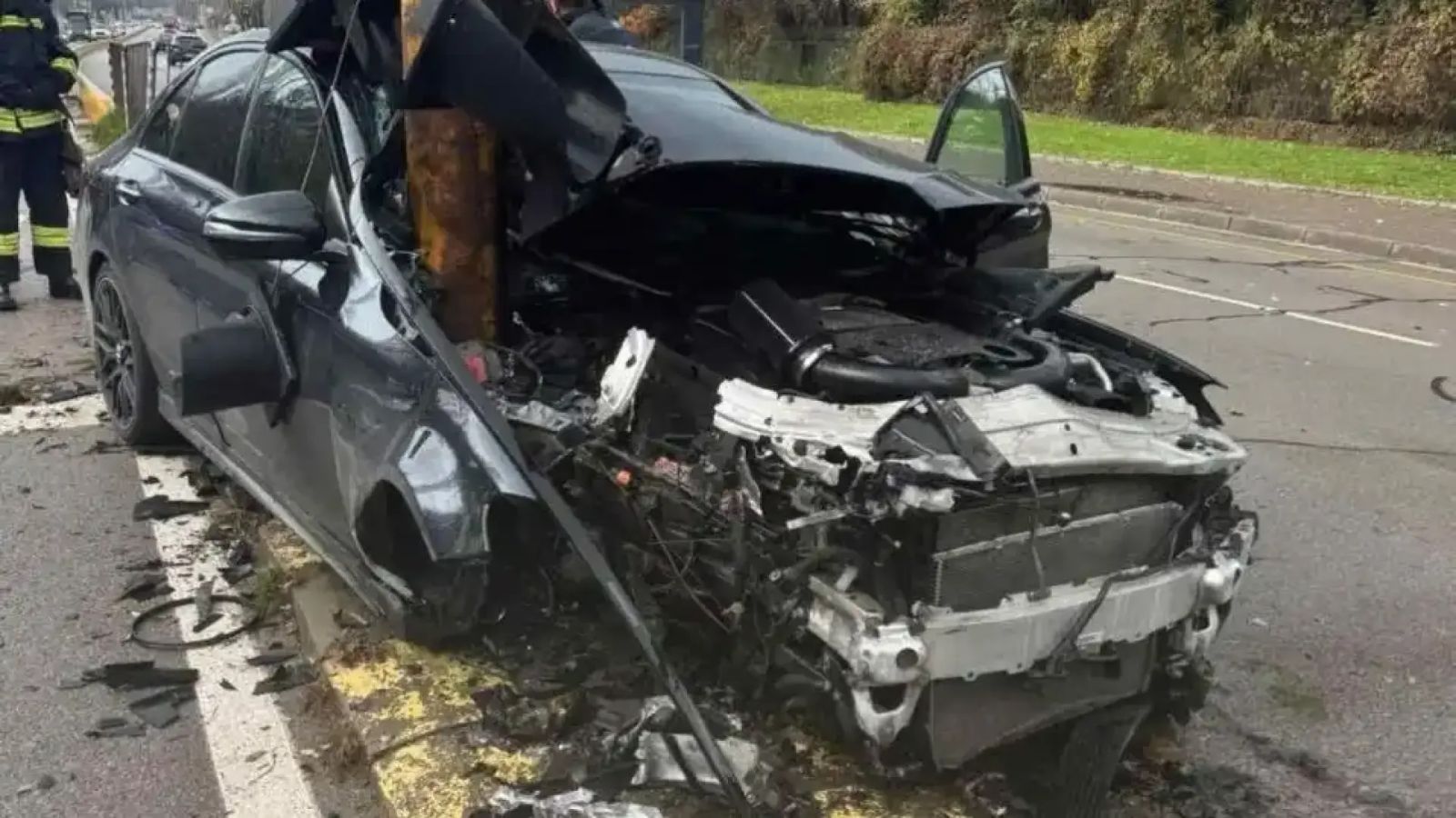 смачкана кола