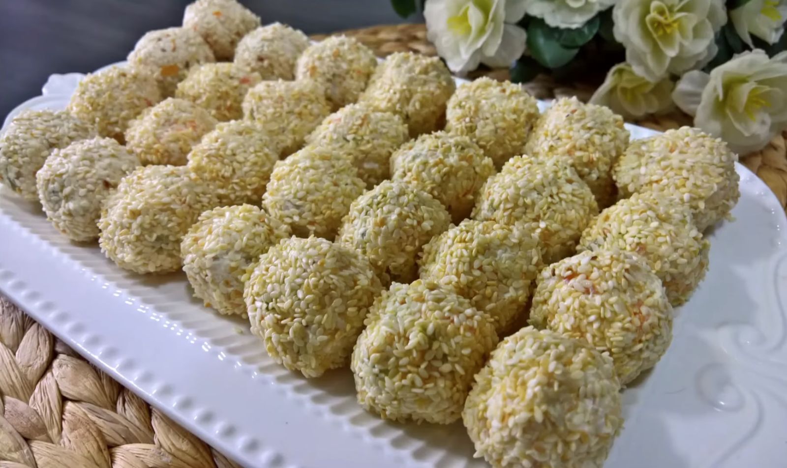 солени топчета със сусам