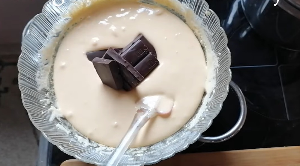 шоколад в яйцата