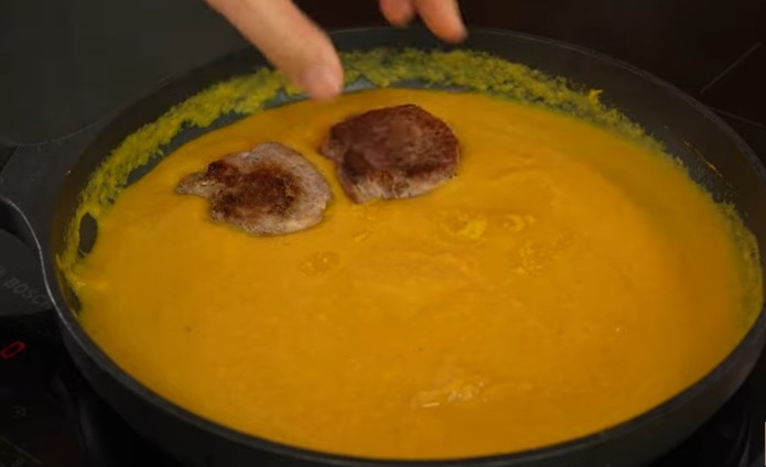 месо в соса