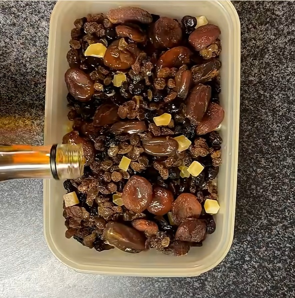 сушени плодове в ром