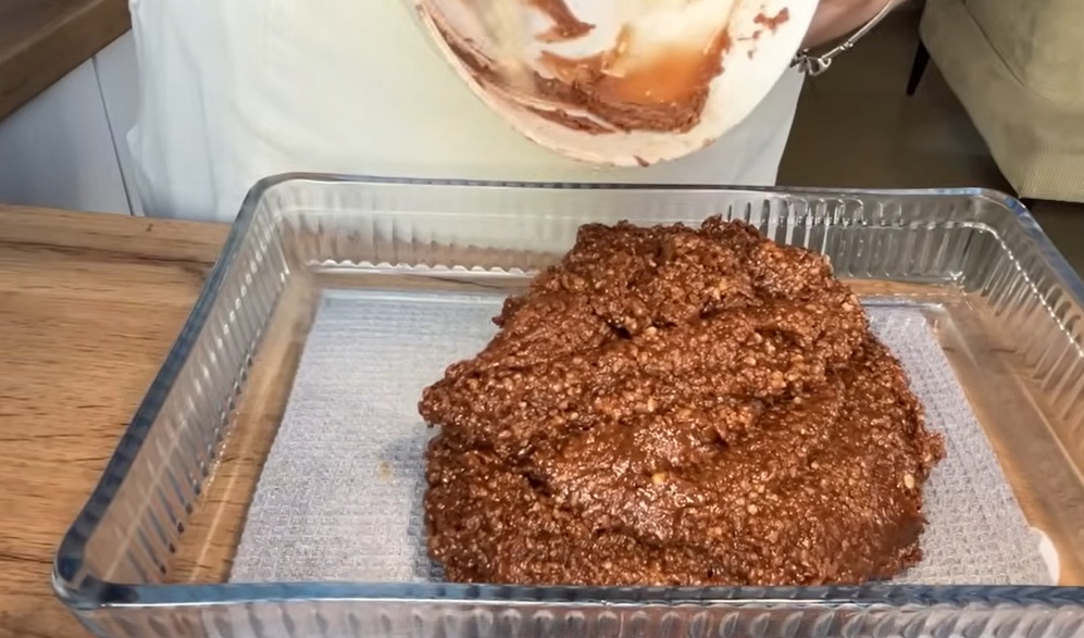 шоколадова смес в тавата