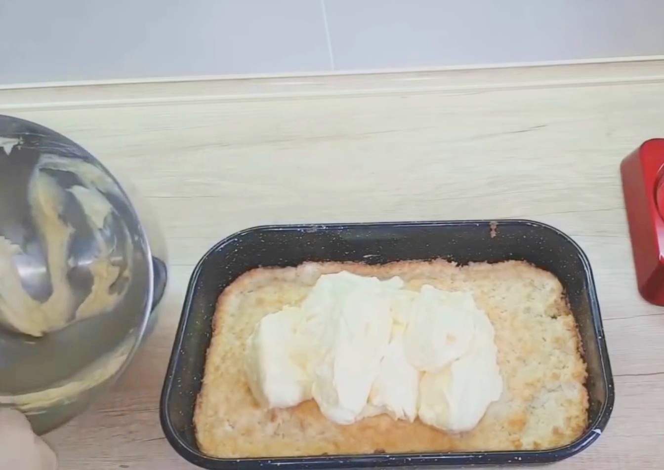 крем върху кората