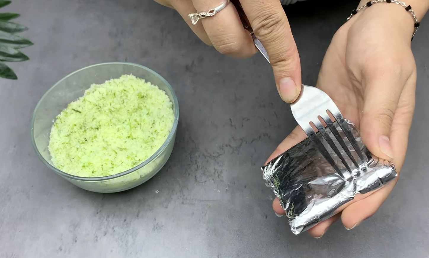 дупки с вилица