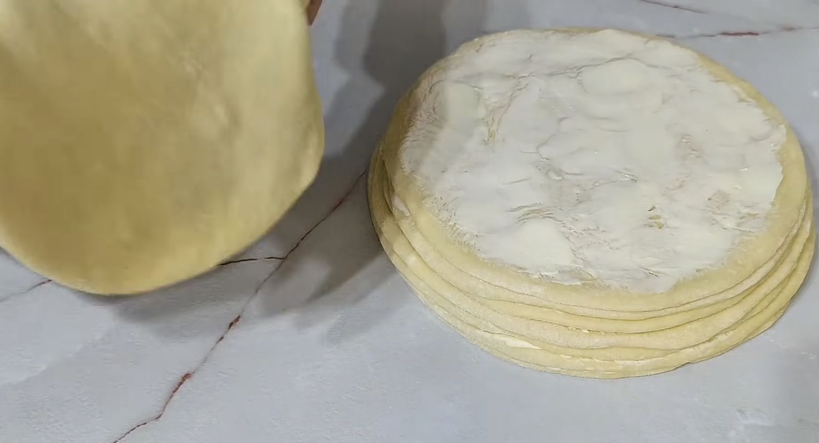 слоеве тесто с масло