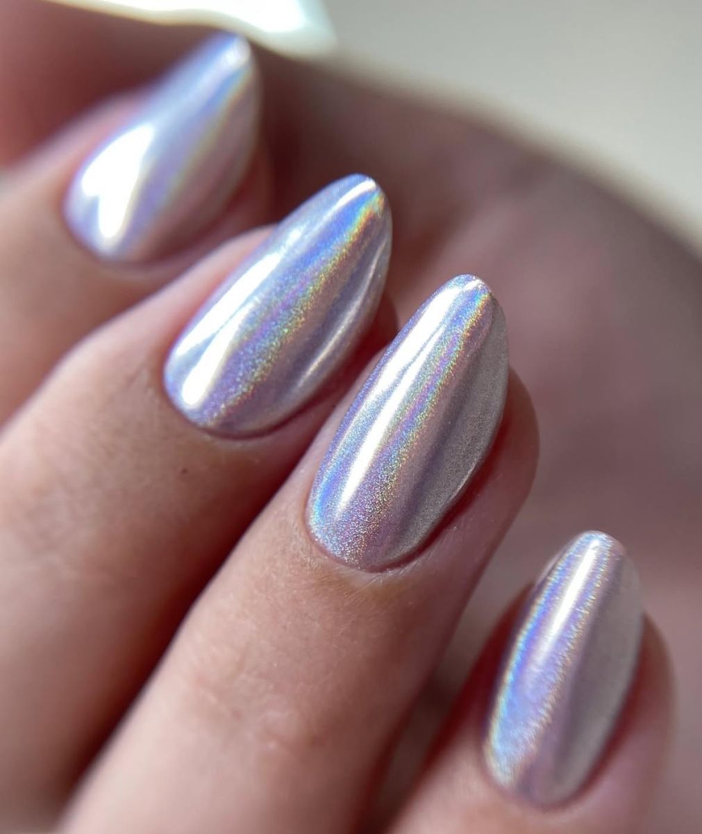 холографски маникюр