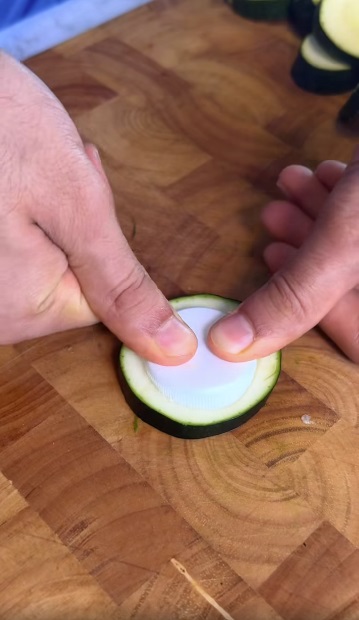 изрязване тиквичка