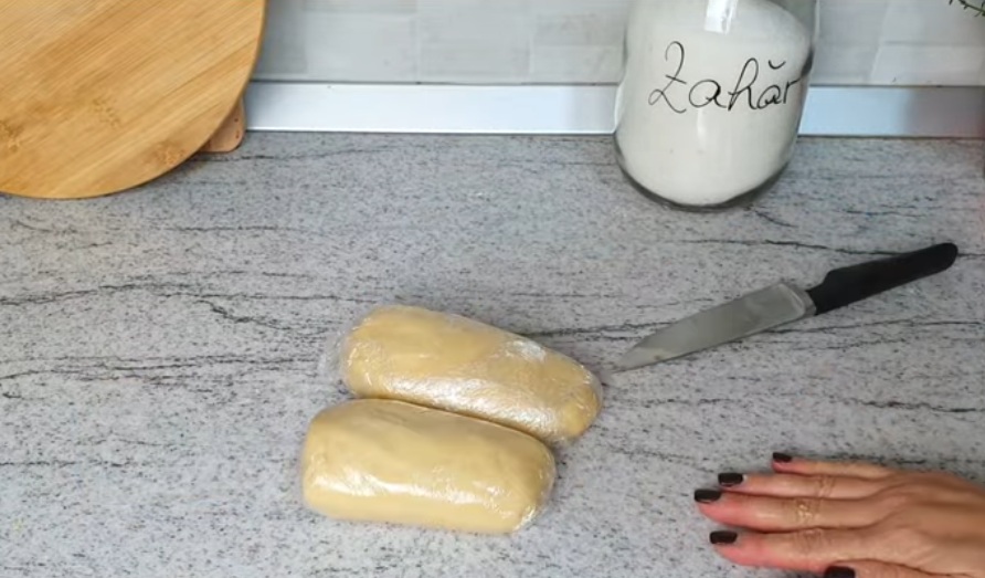 тесто във фолио