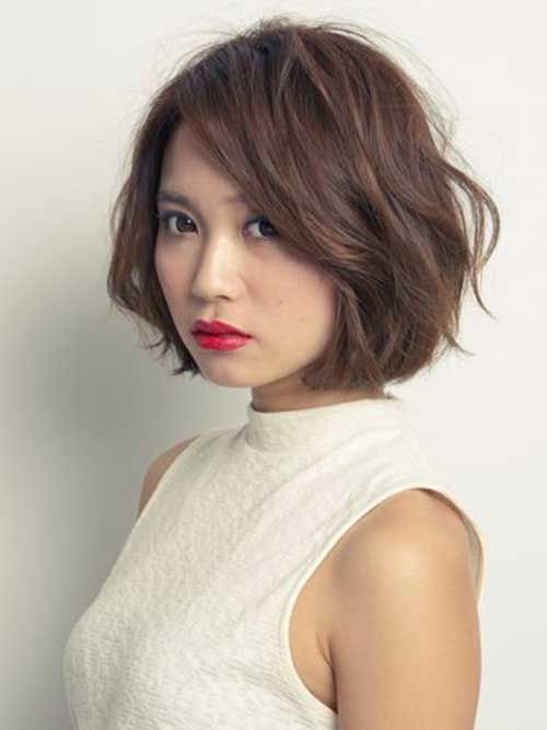 прическа японски боб