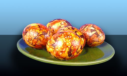 мраморни яйца с лук