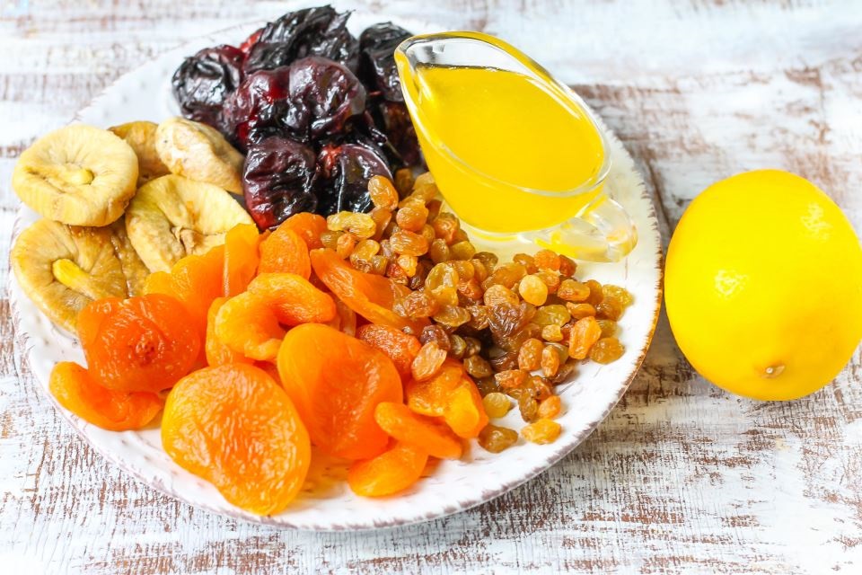 сушени плодове захар