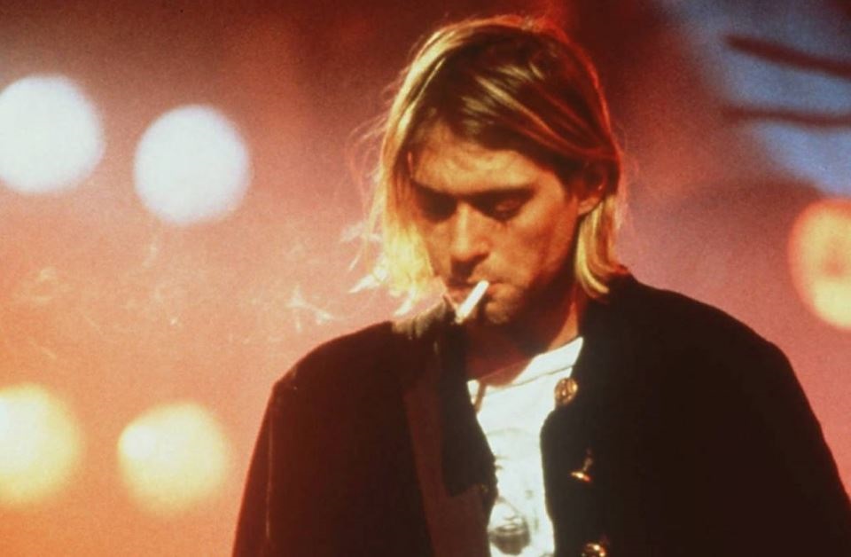 Кърт Кобейн цигара