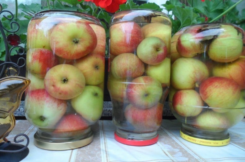 мариновани ябълки