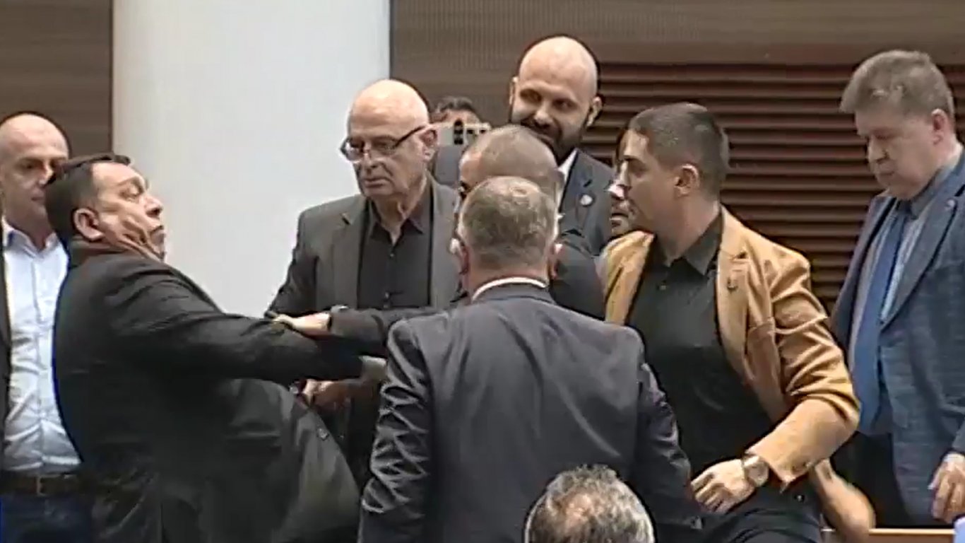 бой в Парламента