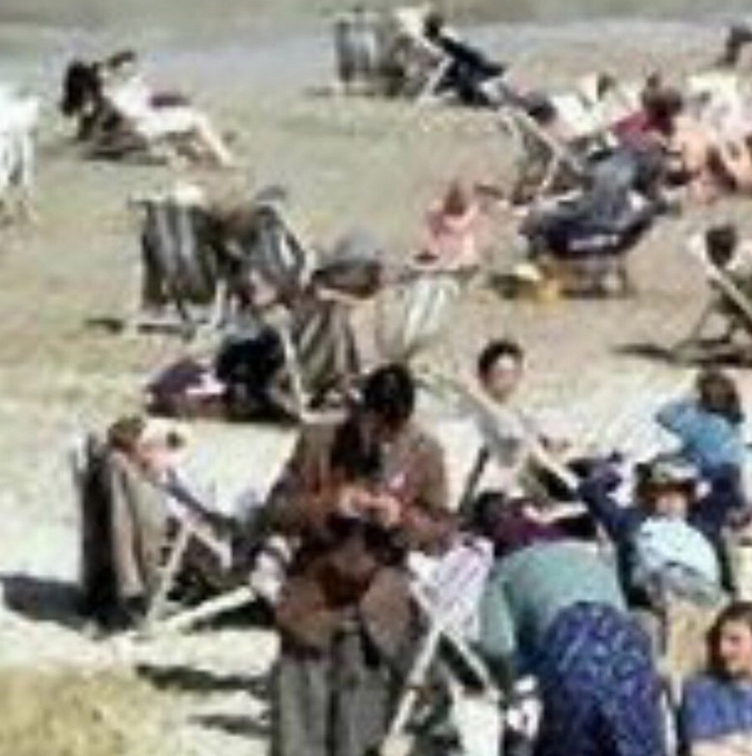  остаряла фотография човек със смарт телефон 