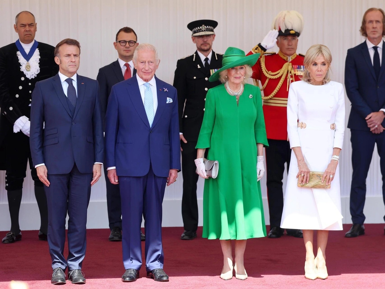 Макрон посещение UK
