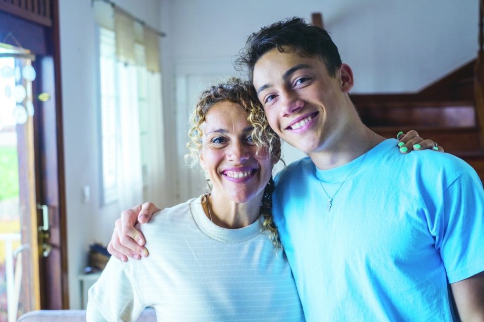 майка и син