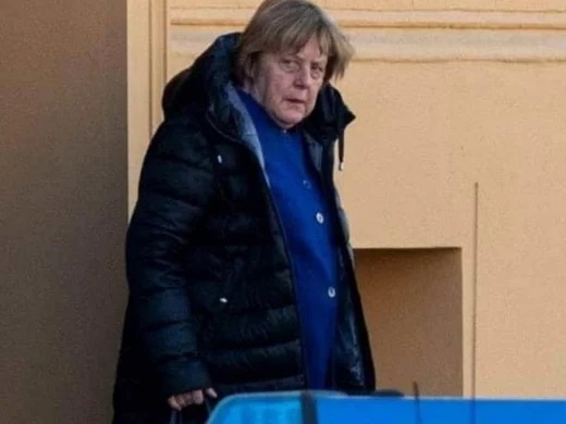 Ангела Меркел пенсионер