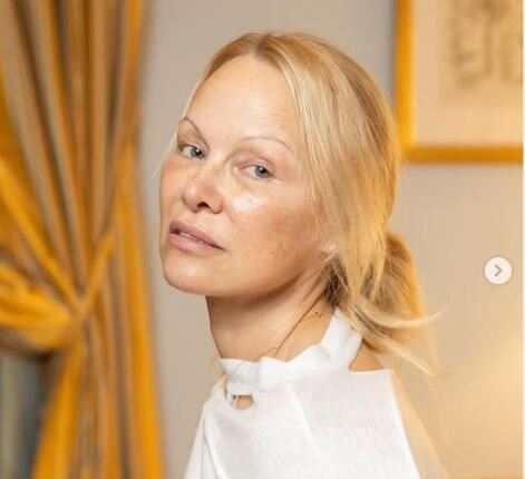 Памела Андерсън