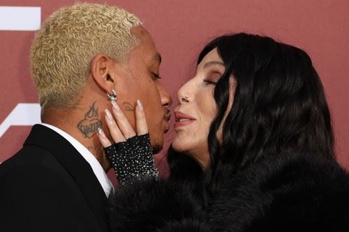 Шер приятел