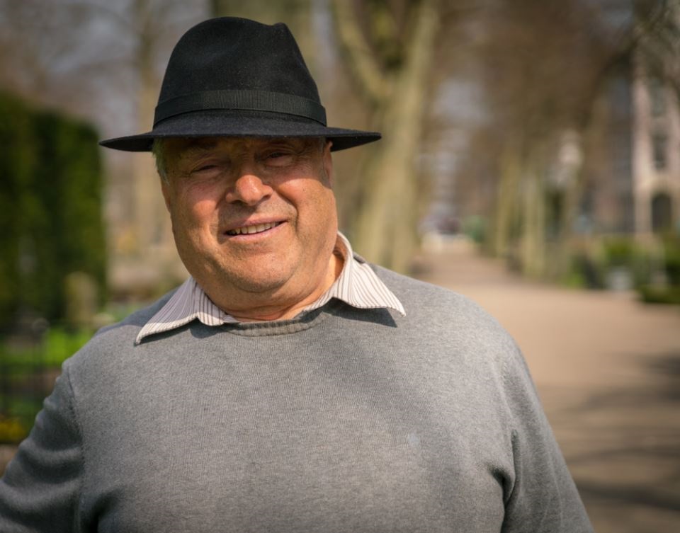 възрастен мъж