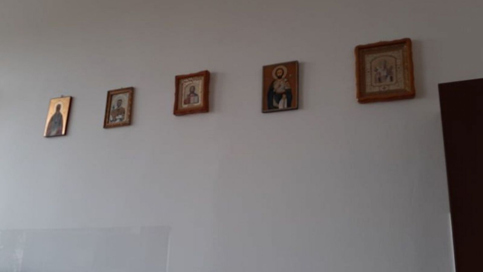 икони стена