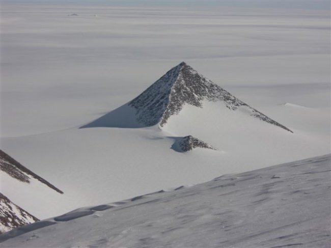 пирамида в Антарктида