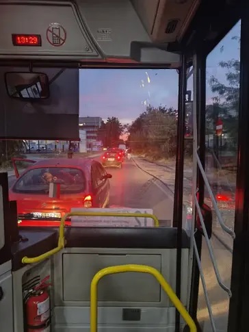 кадри автобус