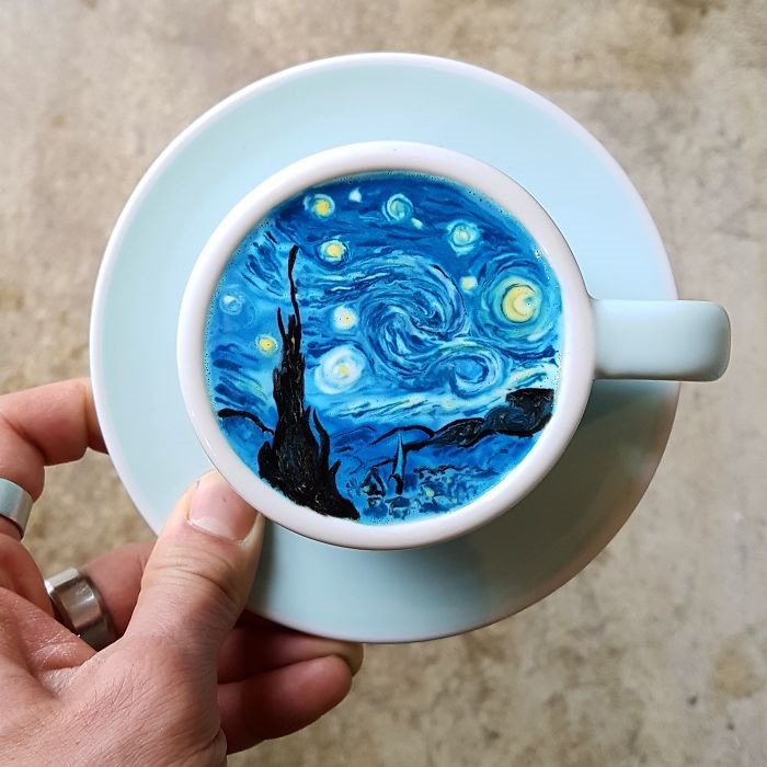 невероятни рисунки върху кафето