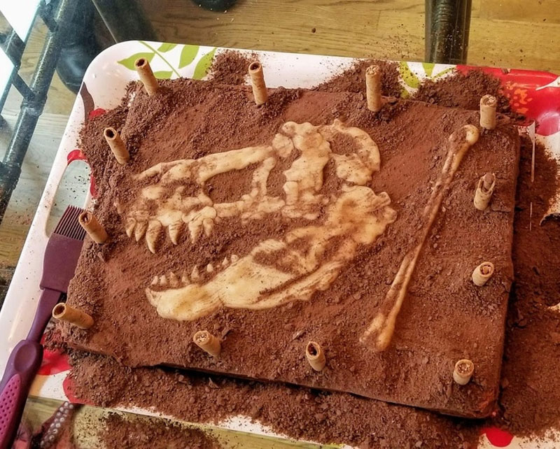 торта за палеонтолози
