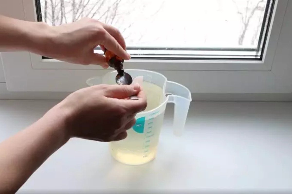 почистване на стъкла с йод