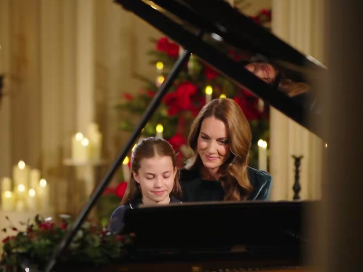 Кейт и Шарлот пиано