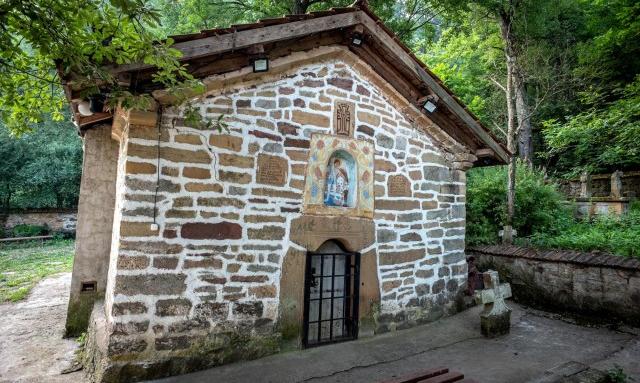 Шумски манастир фасада