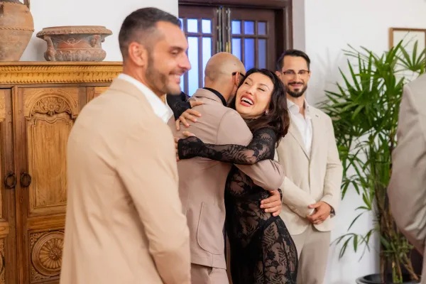 Китана сбогуване Ергенът