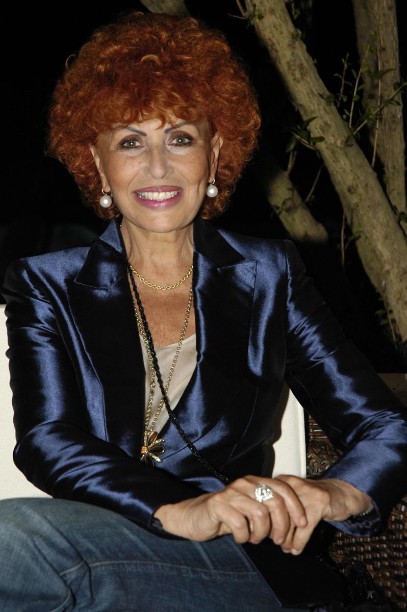  Мария Чиколоне 