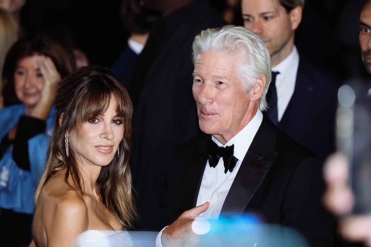 Ричард Гиър съпруга