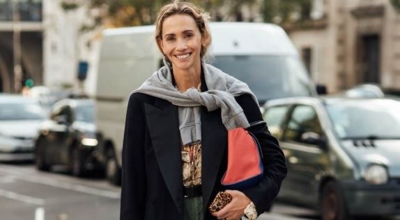 жена на улицата