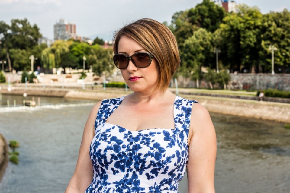 пухкава жена