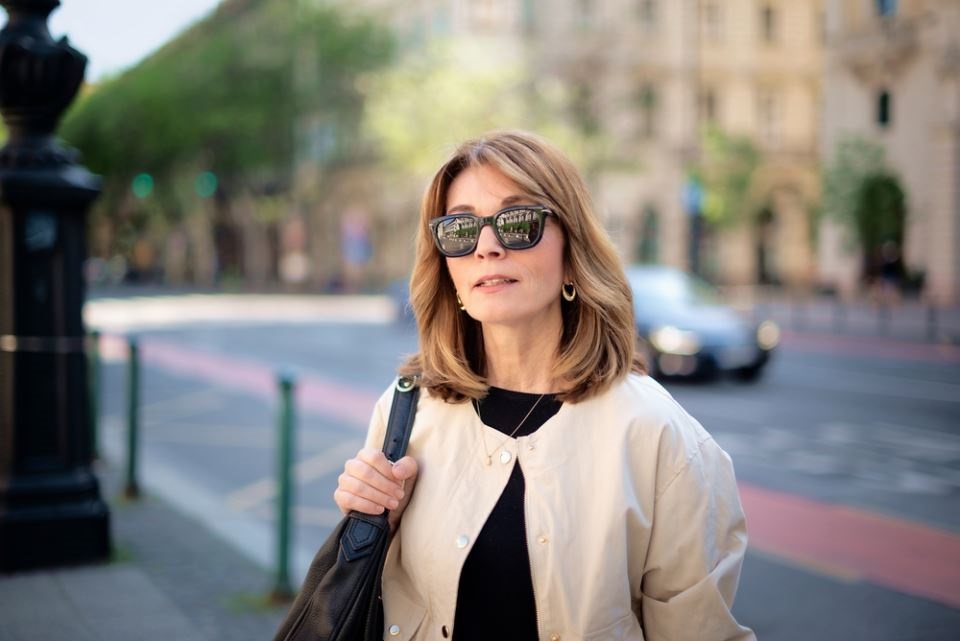 елегантна жена