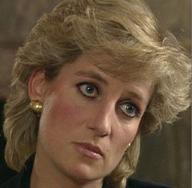 ДАяна тъжна