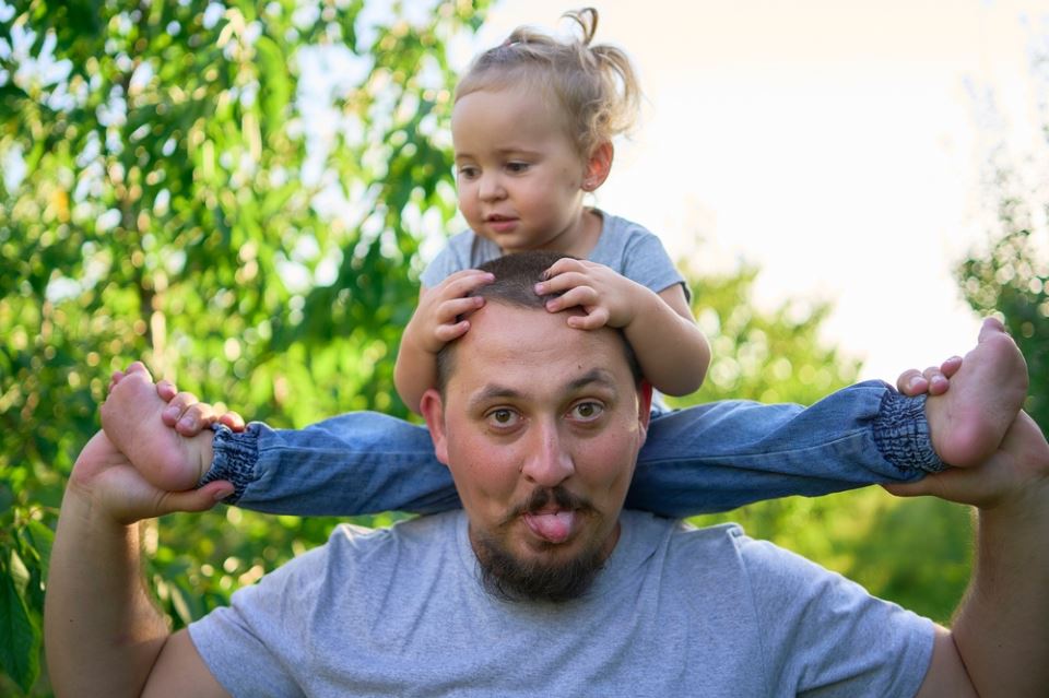 връзка баща дъщеря