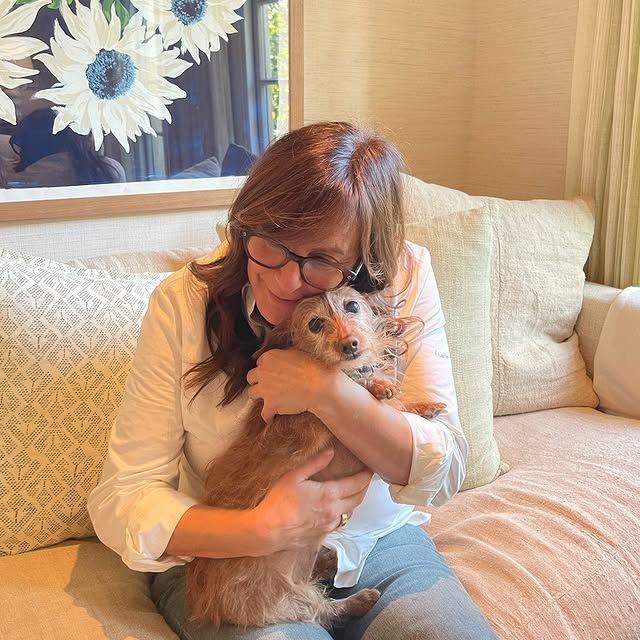 Виктория Джаксън куче